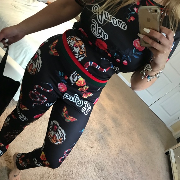 Pants - NWT🔥 2PC SET 🤩 TOP AND PANTS CK CLOSET 4 Purse